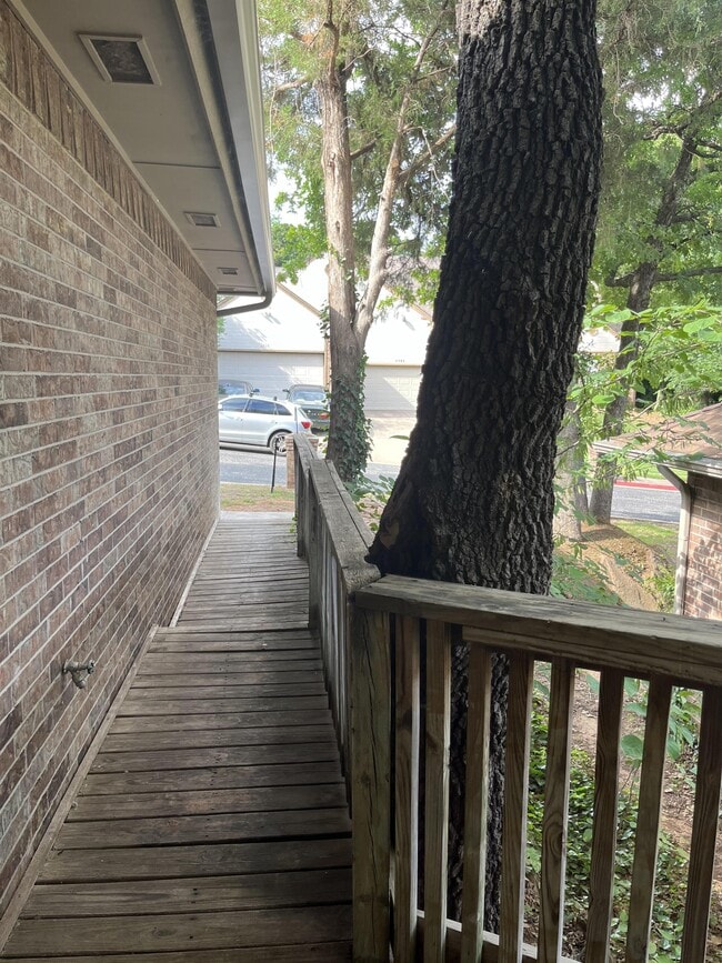 property at 1718 Windhill Ave