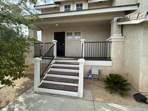 13526 W Nolina Dr in Hesperia, CA - Building Photo - Building Photo