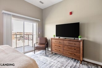 1364 E Battlefield Rd in Springfield, MO - Building Photo - Building Photo