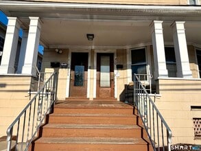 410 Davidson St in Bridgeport, CT - Building Photo - Building Photo