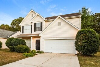 6205 Roseway Ct in Harrisburg, NC - Building Photo - Building Photo