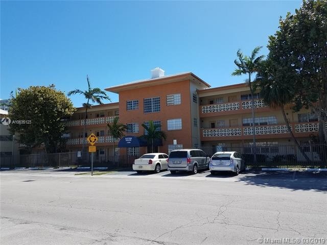 11840 NE 19th Dr-Unit -7 in North Miami, FL - Building Photo