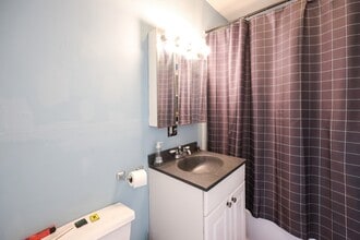 35 Adamson St, Unit #3 in Boston, MA - Building Photo - Building Photo