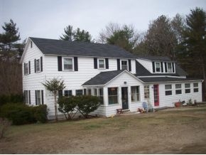 262 Governor Wentworth Hwy in Center Tuftonboro, NH - Building Photo