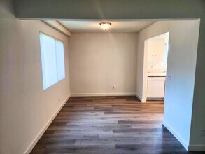 Nelson Ave Apartments in Redondo Beach, CA - Building Photo - Building Photo