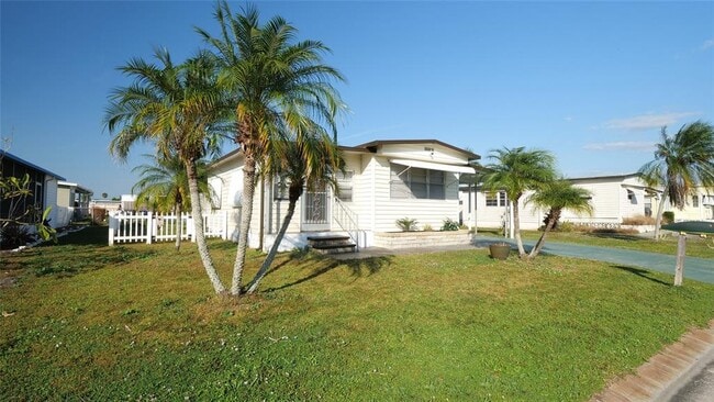 209 50th Avenue Plaza E in Bradenton, FL - Building Photo - Building Photo