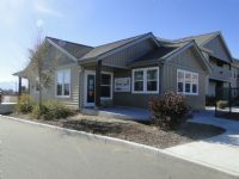 Summit Crest Apartments in Carson City, NV - Building Photo