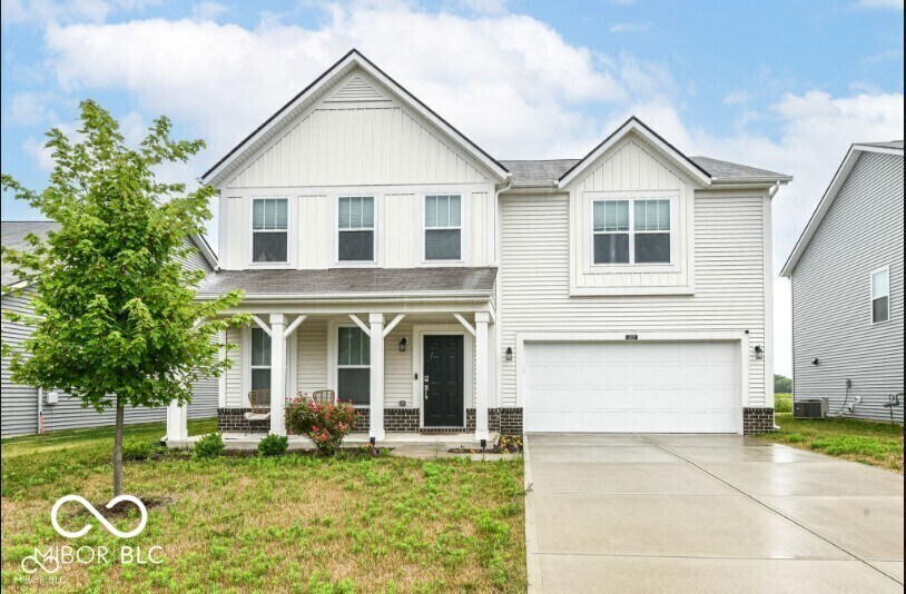 4309 Maize Ln in Whitestown, IN - Building Photo