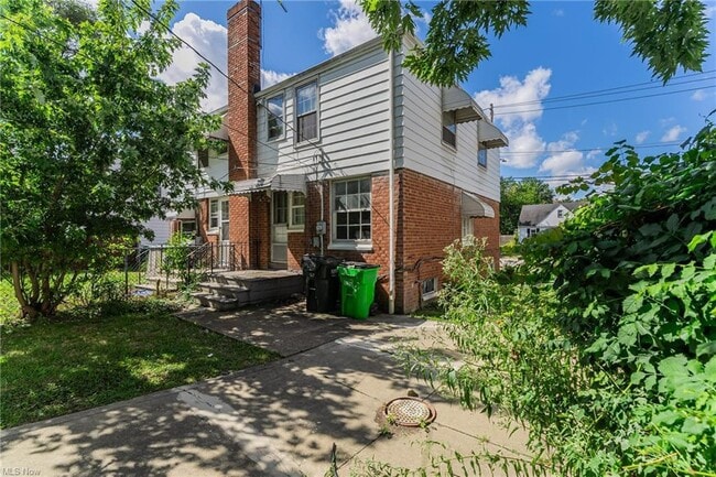 1523 Babbitt Rd in Euclid, OH - Building Photo - Building Photo