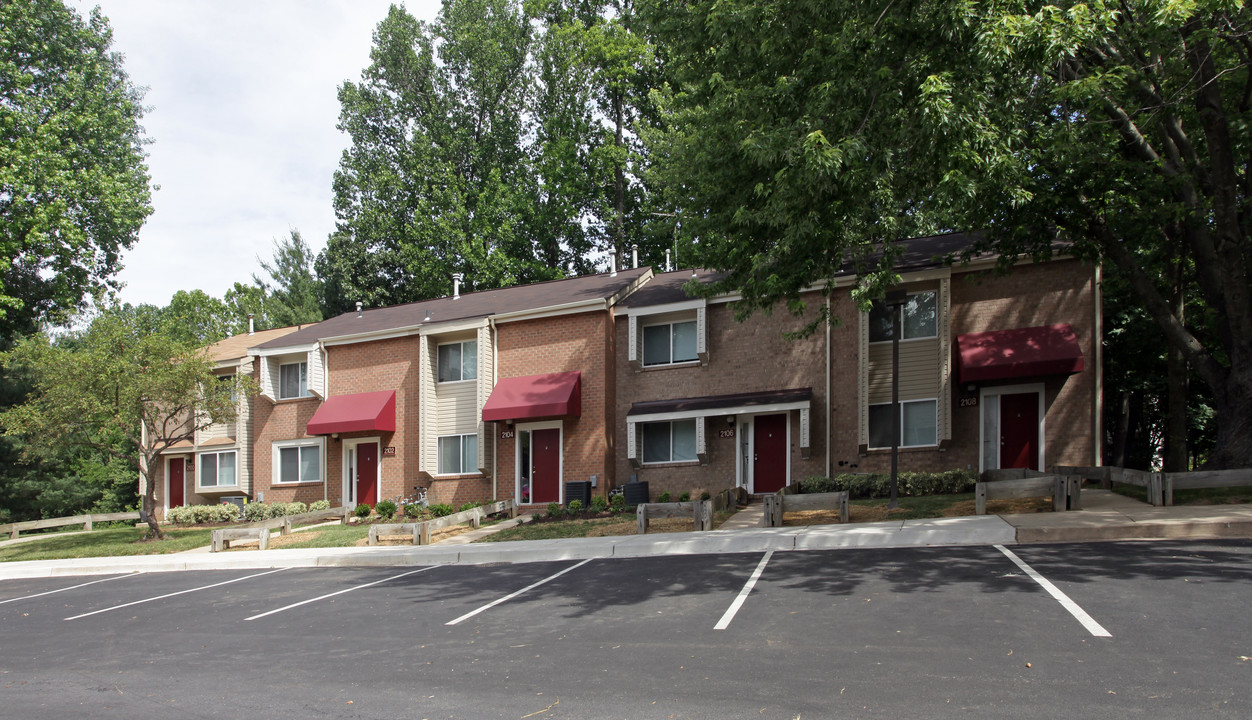 Snowdens Ridge in Silver Spring, MD - Building Photo