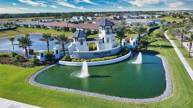 6221 Fish Eagle Ct in Nokomis, FL - Foto de edificio - Building Photo