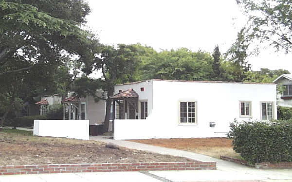 1780-1786 N Sierra Bonita Ave in Pasadena, CA - Building Photo