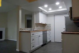 7680 Bluestone Dr in Reno, NV - Building Photo - Building Photo
