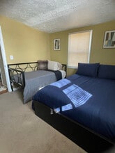 888 W Lombard St, Unit Unit B in Baltimore, MD - Building Photo - Building Photo