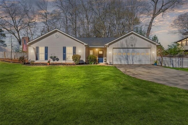 5720 Crow Dr in Cumming, GA - Building Photo - Building Photo
