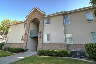 4950 N University Ave in Provo, UT - Building Photo