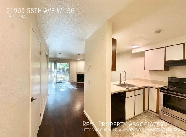 21903 58th Ave W in Mountlake Terrace, WA - Building Photo - Building Photo