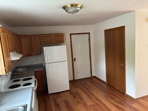 2700 Maple Hills Dr in Green Bay, WI - Building Photo - Building Photo