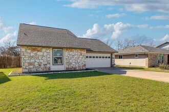 1700 Roundup Trail in Round Rock, TX - Building Photo - Building Photo