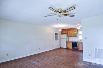 3711 Dorothys Ln in Newton, NC - Building Photo - Building Photo