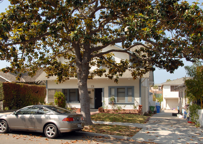 319 N Gertruda Ave in Redondo Beach, CA - Building Photo - Building Photo