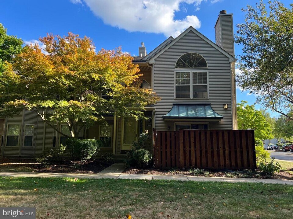 3604 Waltham Ct in Yardley, PA - Building Photo