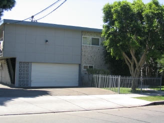 614 E Garfield Ave in Glendale, CA - Foto de edificio - Building Photo