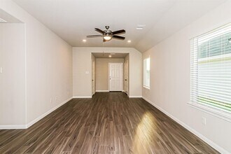 5127 Shelby Katherine Dr in Rosharon, TX - Building Photo - Building Photo