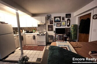 226 Parker Hill Ave, Unit 3 in Boston, MA - Foto de edificio - Building Photo