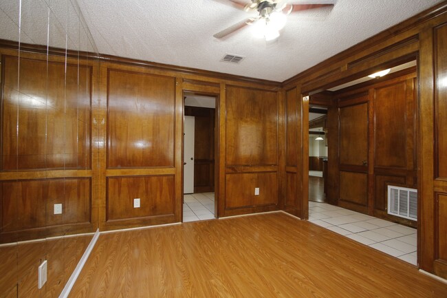 property at 2207 Whiteback Dr