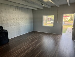 915 E 122nd Ave in Tampa, FL - Building Photo - Building Photo