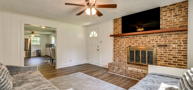 property at 611 Austin Dr