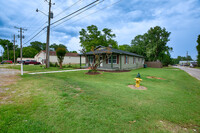 3315 7th Ave SW in Huntsville, AL - Building Photo - Building Photo