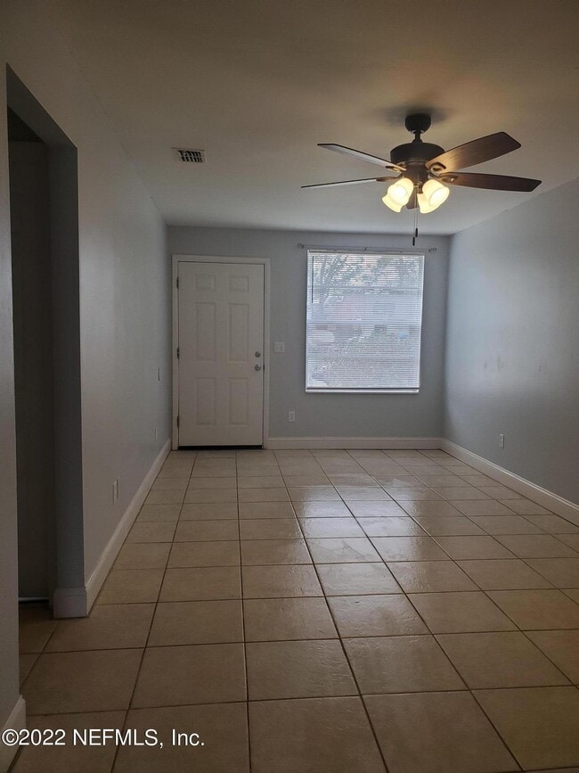 1325 Solar Cir in Orange Park, FL - Building Photo - Building Photo