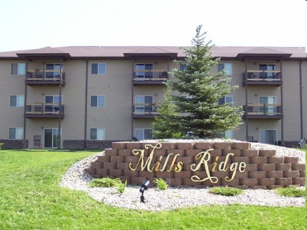 Mills Ridge Apartments in Brookings, SD - Building Photo