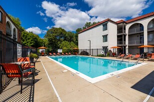 The Magnolia in Chesterfield, MO - Building Photo