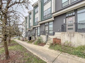 2329 E Denny Way in Seattle, WA - Building Photo