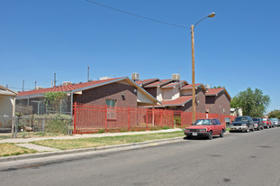 1009-1013 S St Vrain St Apartments