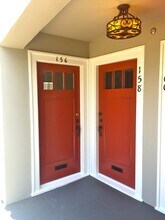 156 S Catalina St, Unit 156 in Los Angeles, CA - Foto de edificio - Building Photo