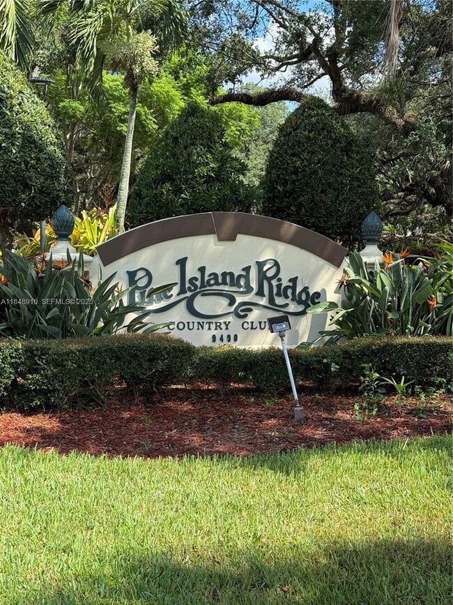 property at 9450 Poinciana Pl