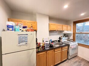 5818 Hobart St, Unit 2 in Pittsburgh, PA - Foto de edificio - Building Photo