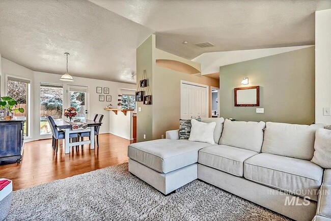 5668 S Kalmia Pl in Boise, ID - Building Photo - Building Photo