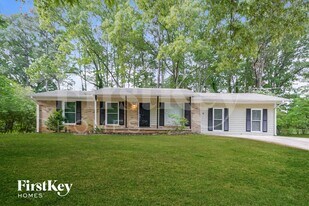 5233 Maple Valley Rd SW in Mableton, GA - Building Photo