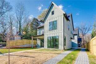 1239 Plaza Ave SW in Atlanta, GA - Building Photo