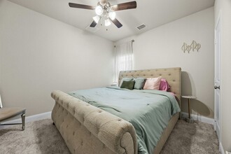 117 Deacon Dr in Red Oak, TX - Building Photo - Building Photo