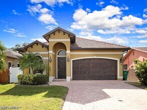 840 98th Ave N in Naples, FL - Building Photo - Building Photo