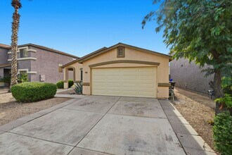 1767 E Denim Trail in San Tan Valley, AZ - Building Photo - Building Photo