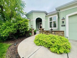 9003 W 157th Terrace in Overland Park, KS - Building Photo - Building Photo