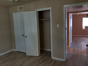 3215 Clarksville St in Paris, TX - Building Photo - Building Photo