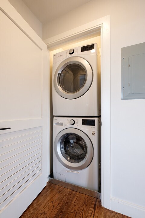15 Everett St, Unit 1-501 in Boston, MA - Building Photo